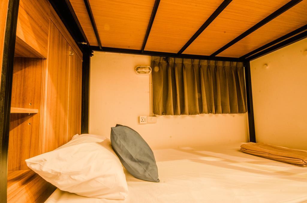 Pier 49 Hostel Bangkok Exteriér fotografie